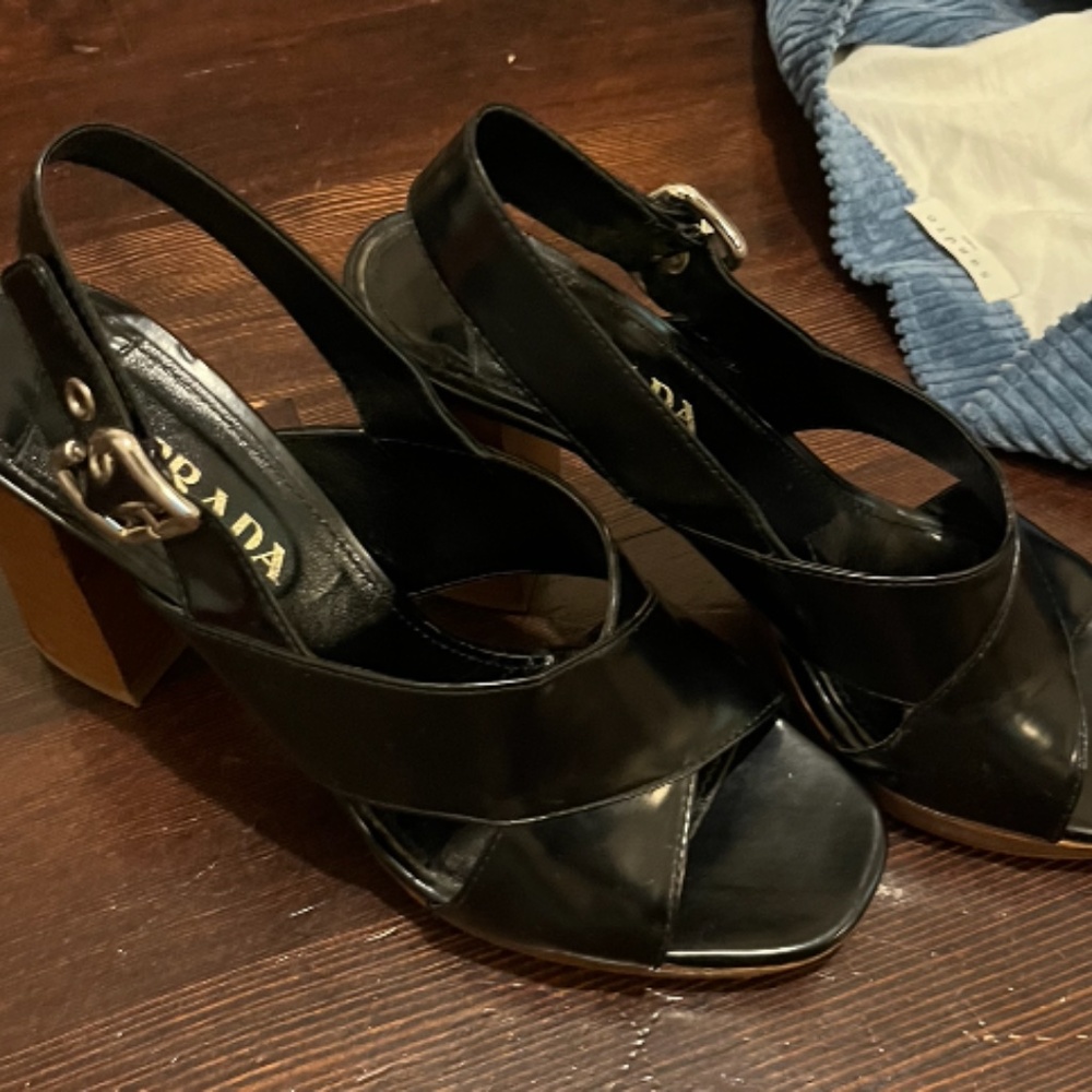 PRADA Women - Genuine Black Patent Leather Wedges - Size 41 - Picture 2 of 10